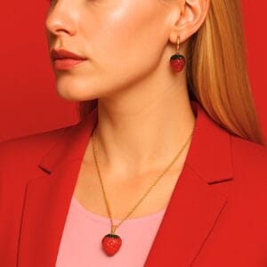 Cadena + Dije + Aretes en Forma de Fresa Con Pedrería - ML Beauty Trend